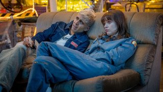 Filmu klubs. Britu komēdijseriāls. 1. sērija